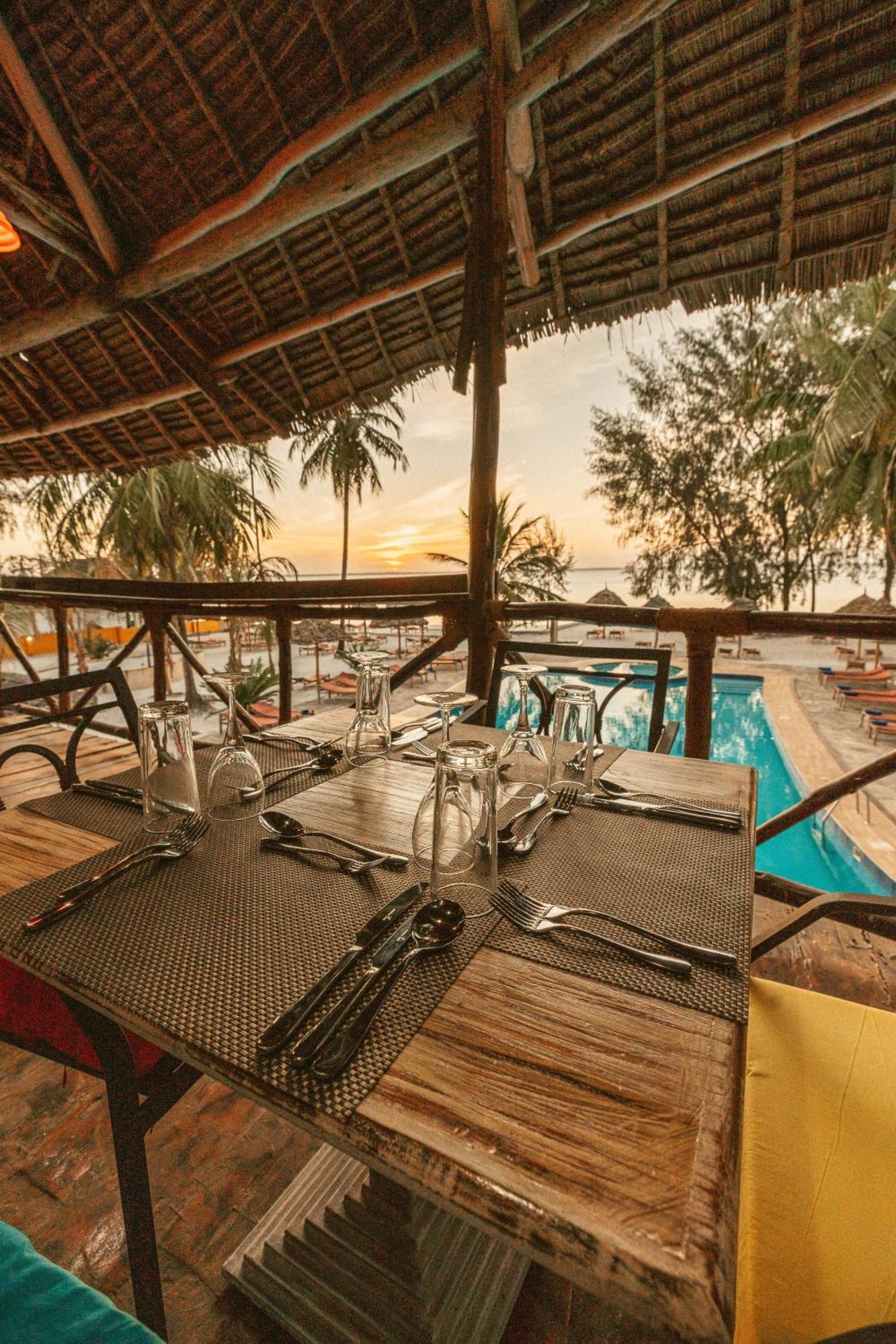 Sansi Kae Beach Resort Michamvi Eksteriør billede